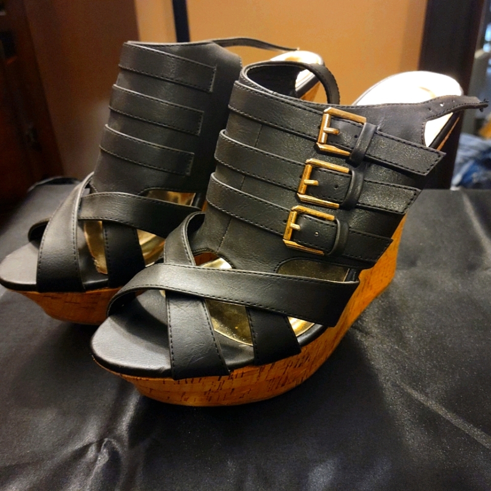 Strapped Wedges
